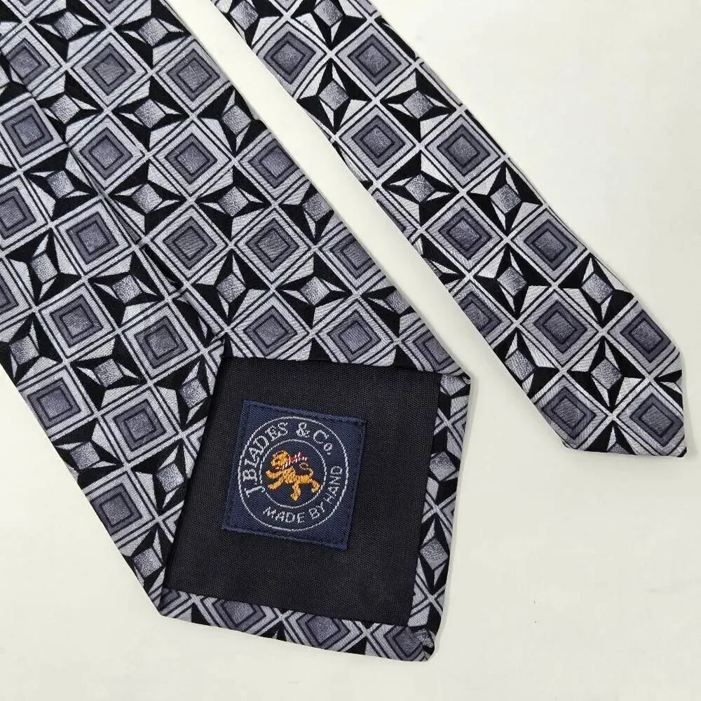 J BLADES SILK TIE MADE BY HAND BLACK GRAY GEOMETRIC SQUARES SATIN 4